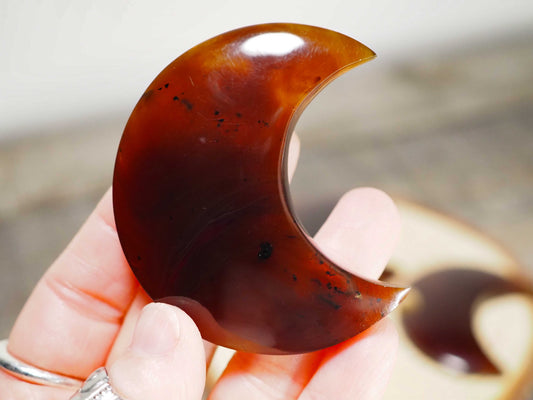 2.5" Amber Moon Carvings