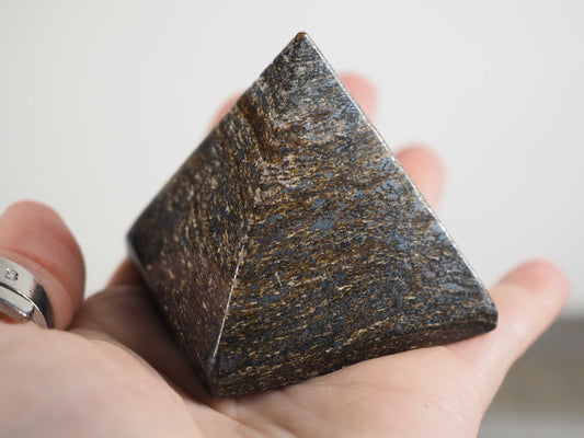 Bronzite Pyramid Carving