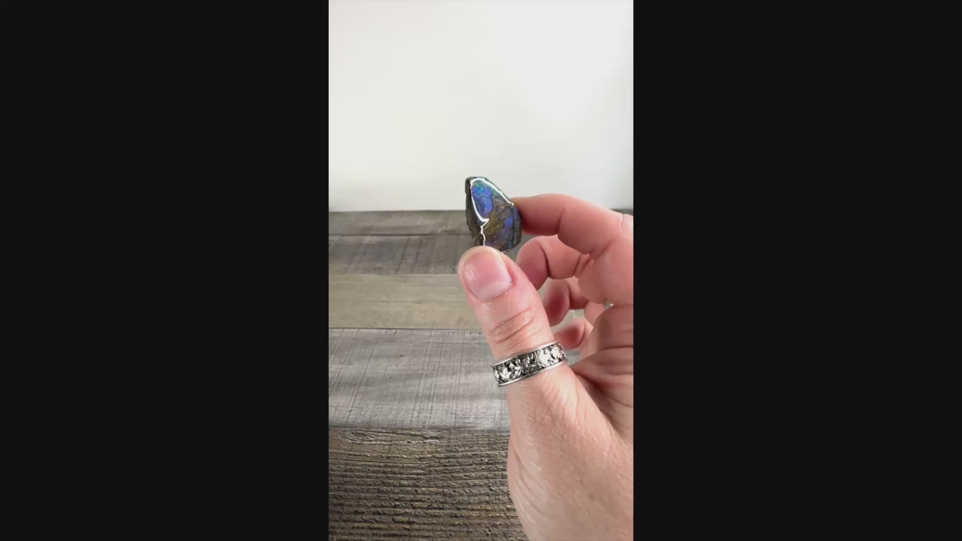 Ammolite from Alberta, Canada AA07